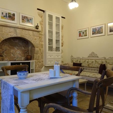 Muse Mese Villa Chalki Town Eksteriør bilde